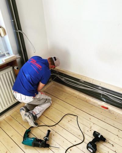 31EB29F2-1E7B-46E3-8471-74AF9C21DB53